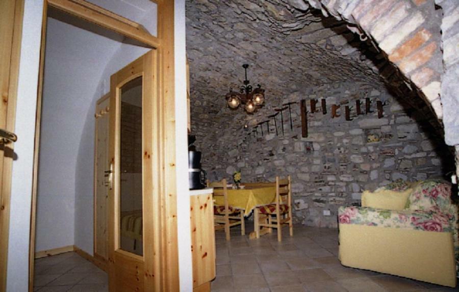 Appartamenti Serena - La Grotta Gargnano Exterior foto